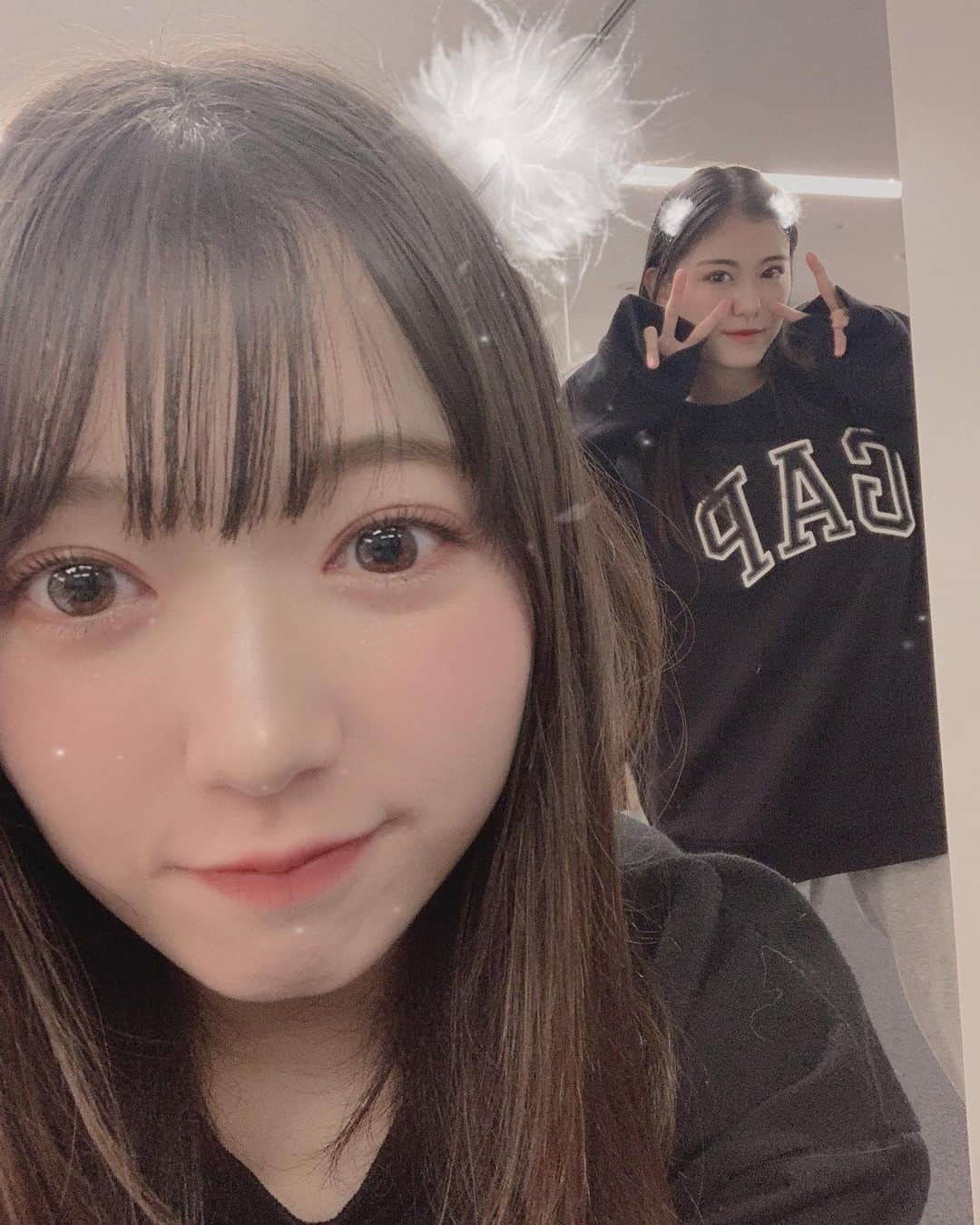 山岸理子さんのインスタグラム写真 - (山岸理子Instagram)「*﻿ YUMENO💛💛﻿ ﻿ 本日、4/1バースデーガール🎂﻿ 21歳おめでとう🥰﻿ ﻿ どんな時もまっすぐで、周りのことも﻿ しっかり考えられるところ尊敬します。﻿ いつもメンバーみんな助けられてるよ。﻿ ゆめがつばきにいてくれてほんとによかった♥︎﻿ いつもありがとう☺️﻿ ﻿ ﻿ ﻿ #tsubaki_factory﻿ #山岸理子﻿ #岸本ゆめの﻿ #誕生日﻿ #おめでとう﻿ #普段は大人ぽいけど﻿ #たまに子供になるときもすきよ 笑﻿ #これからもよろしくね﻿ #大好き ♡﻿」4月1日 14時24分 - riko_yamagishi.official