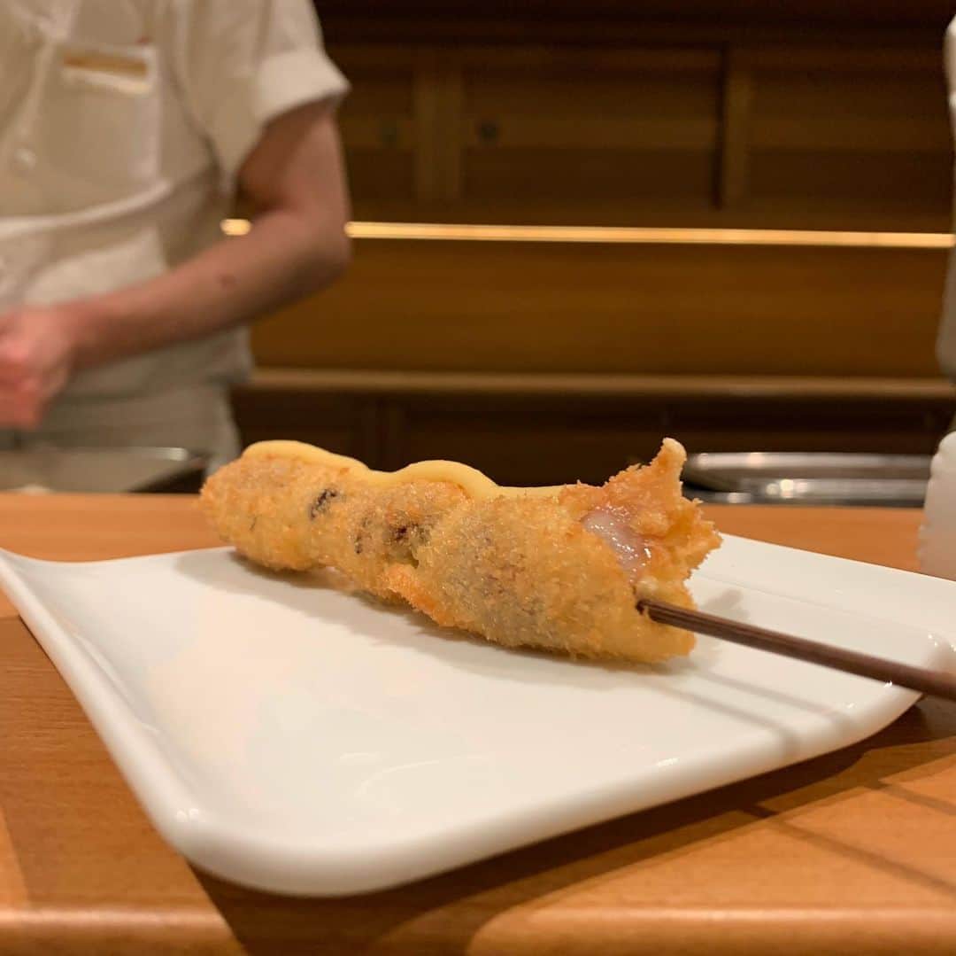 西川史子さんのインスタグラム写真 - (西川史子Instagram)「串揚げ好きで、家にも串揚げ器あるのですが、もう40年物です。 新しく買いたいので、毎日ネット見て悩んでます。 #串揚げ#1人串揚げ」4月1日 14時52分 - dr.ayako_nishikawa