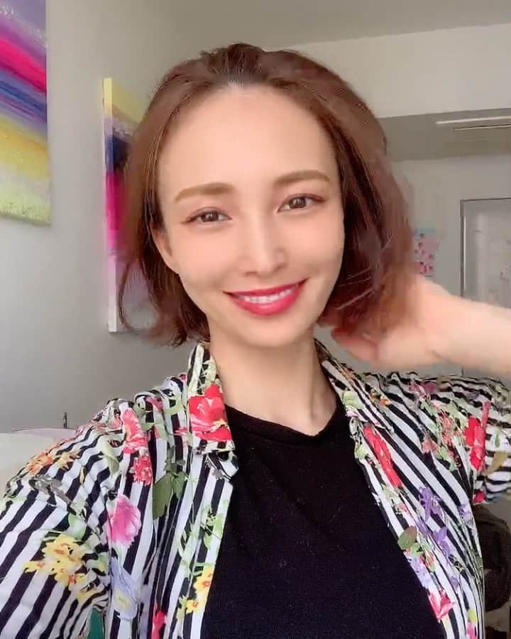 澤田友美のインスタグラム：「. さて今から🌸🎨♪」