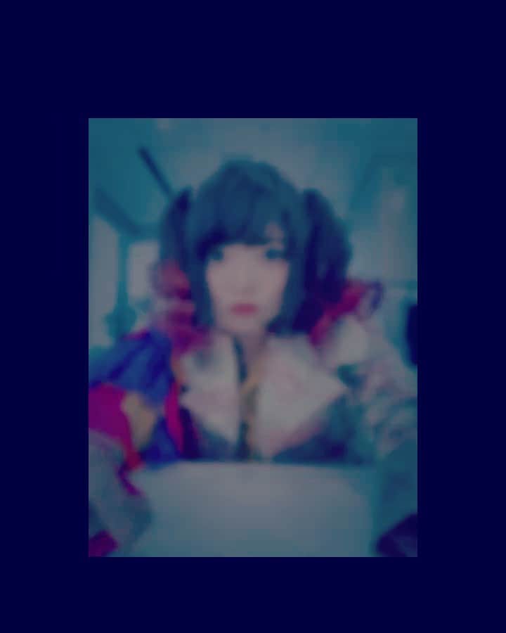 小鳩ミクのインスタグラム：「🕊🌏🕊  インタビュー撮影の間に🌏🕊 『PEACE&LOVE』を 踊ってみたんだっぽ🎵✨ (音声との多少のズレはお許しをっぽ🥲) みんなも踊ってみてっぽぽぽ🕊🌈❤️  Let's 世界平和 🌟🕊🌏🕊  #cluppo #世界平和 #peaceful #peace&love」