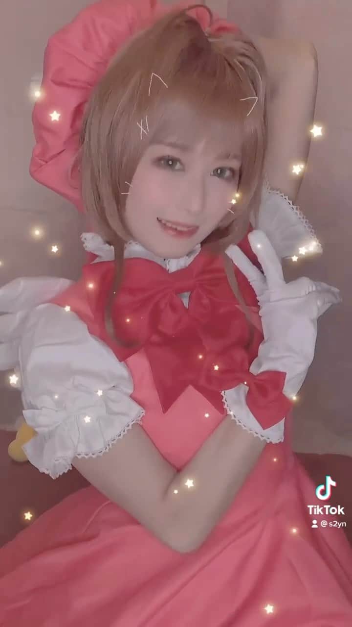 月城せなのインスタグラム：「さくらちゃんのコスプレでグッバイ宣言🌸  #カードキャプターさくら #CC #ccsakura #木之本桜 #木之本桜生誕祭 #コスプレ #木之本桜コスプレ #TikTok #グッバイ宣言 #踊ってみた #コスプレイヤー #cosplay #cosplayer」