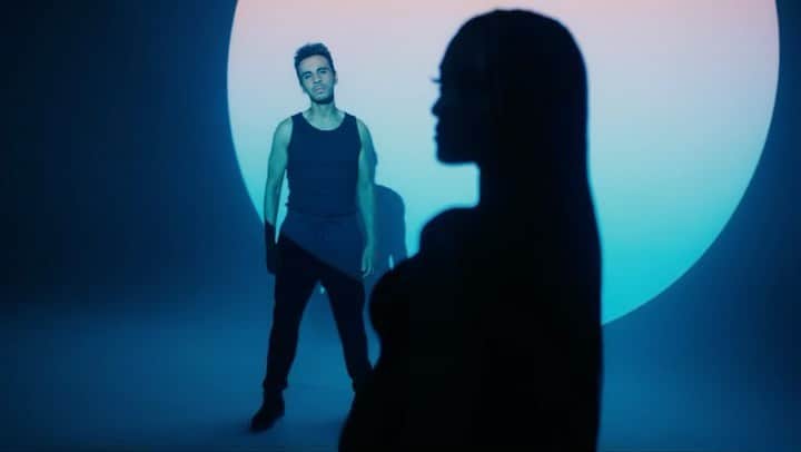 フェイスのインスタグラム：「check out the LOVE YOU MORE video if u havent watched it yet. hope u enjoy it. thank u @callherhelen for blessing the video and making it come to life ✨」