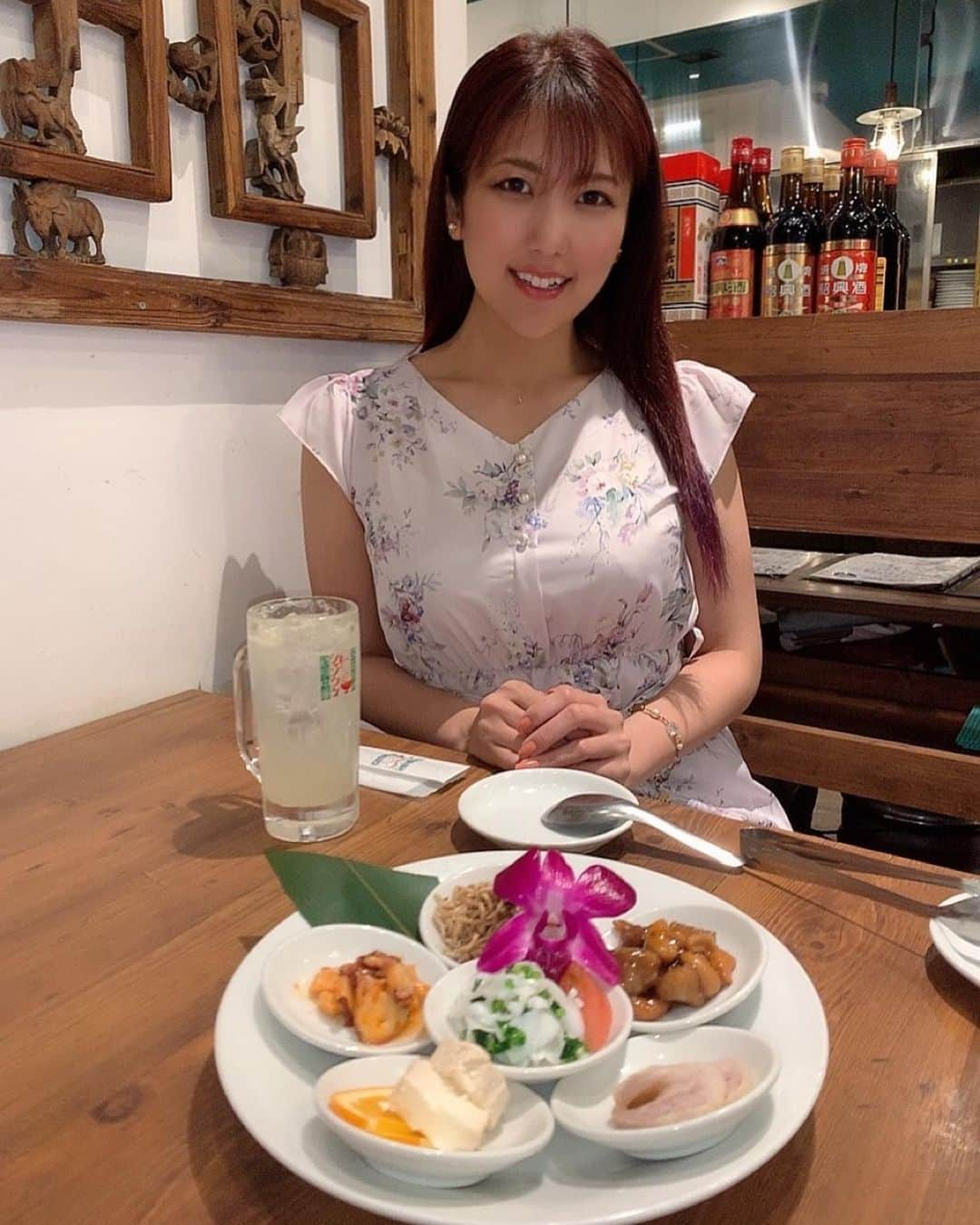 神谷麻美さんのインスタグラム写真 - (神谷麻美Instagram)「#中華 美味しかった🥰💓🍴✨ #中国茶　飲み比べ🫖💕✨  #青山シャンウェイ神楽坂 #神楽坂中華  #毛沢東スペアリブ #孤独のグルメ #飯田橋中華  #デリバリーグルメ #黒炒飯」4月2日 12時04分 - asamice428