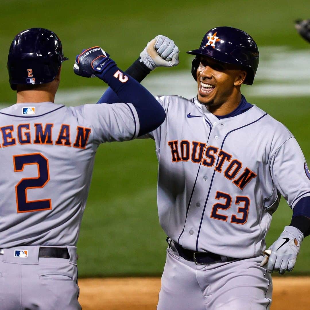 ヒューストン・アストロズのインスタグラム：「Uncle Mike went yard. 💣  #ForTheH」