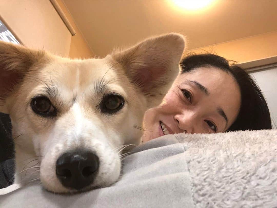 西尾まりのインスタグラム：「皆さま。 たくさんのおめでとうコメントをありがとうございました。 一年前は、桜の園の場当たり中で、キャストスタッフの皆さま、共々に、複雑な気持ちの中でお祝いして頂きました。 @shinobu717_official 大竹しのぶさんには、キャストスタッフの方から、一言コメントの動画撮影などをこっそり撮って頂き、宝物です！ここで公開したいくらいですが、色んな事あるのでやめますが💦💦💦 Instagramをフォローしてくださっている皆様にも、どれだけ励まして助けていただいてるか分かりません。感謝しかありません。コロナ禍を一緒に日々乗り越えている戦友の様でもあります笑笑！ 今が1番楽しいと言える日々にして行きます‼️ そして、今が1番楽しいです‼️ ありがとうございました‼️ #47祭」