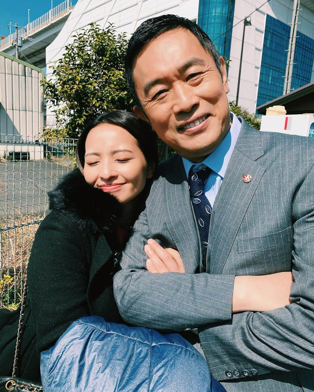 水崎綾女さんのインスタグラム写真 - (水崎綾女Instagram)「木曜ミステリー『警視庁・捜査一課長』4/8(木)20時～テレビ朝日系　初回2時間SP ゲスト出演しまーす✨ 科捜研ぶりなので、8年くらい前かな？大好きな内藤さんと久しぶりにお会いできました。 相変わらず、現場では楽しく盛り上げてくれる方で本当に楽しかったなぁ。 #警視庁捜査一課長  #刑事 #警察 #社長　#捜査一課長 #ドラマ #テレビ朝日 #テレ朝 #DORAMA #TV #TVshow」4月2日 20時53分 - misakiayame