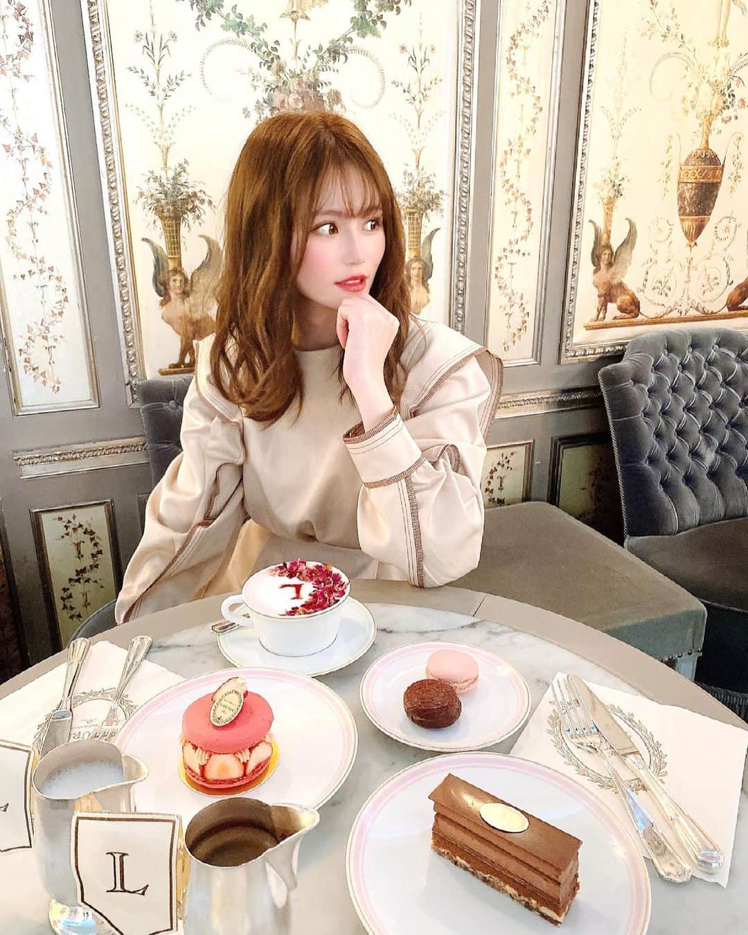 込山榛香のグルメインスタ