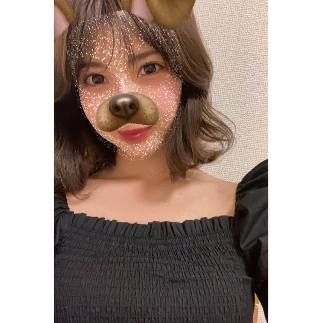 山﨑愛麻さんのインスタグラム写真 - (山﨑愛麻Instagram)「ㅤㅤㅤㅤㅤㅤㅤㅤㅤㅤㅤㅤㅤ バッサリ切っちゃいました✂️♡ 思い切って人生初の短さに！！ なんだかこの長さに慣れずそわそわ😹  いつもお世話になっている輝さん @koba_hikaru にお願いしたので 終わった後は理想以上の仕上がりに🥺 本当にいつもありがとうございます🥲🤍  ㅤㅤㅤㅤㅤㅤㅤㅤㅤㅤ  ㅤㅤㅤㅤㅤㅤㅤㅤㅤㅤㅤㅤㅤ #zacc #zaccvie #サロモ  #オリーブベージュ  #透明感カラー  #赤み消しカラー  #ヘアカット  #表参道美容室  #東京美容室  #イメチェンカット」4月2日 21時59分 - ema_yamazaki