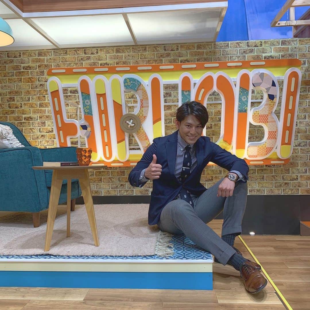 のインスタグラム：「. ひるおび新セットの奥の方。  #tbs #ひるおび  #本日 #初中継 #でした  #tbsアナウンサー #齋藤慎太郎 #2年目がいつの間にか始まっていた #🌸」