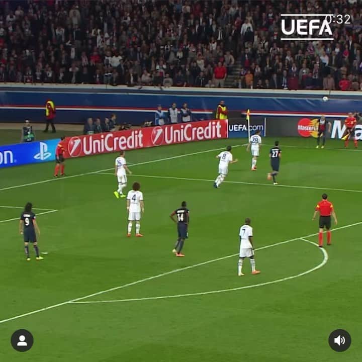 ハビエル・パストーレのインスタグラム：「Recuerdo de un 02/04/2014 . #uefachampionsleague  #psg」