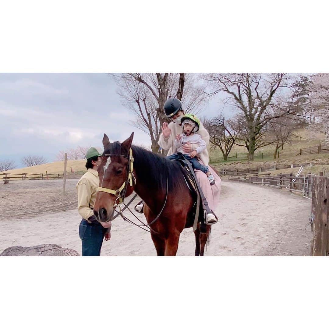 辻希美さんのインスタグラム写真 - (辻希美Instagram)「幸空と乗馬🐴💕✨"」4月2日 23時09分 - tsujinozomi_official