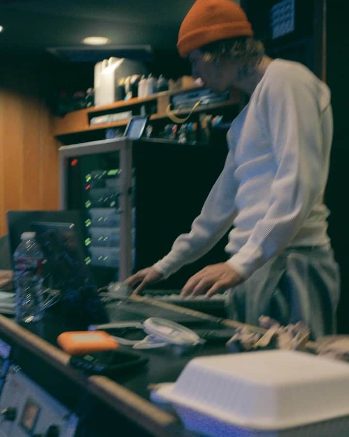 ジャスティン・ビーバーのインスタグラム：「🎥 : @rorykramer」