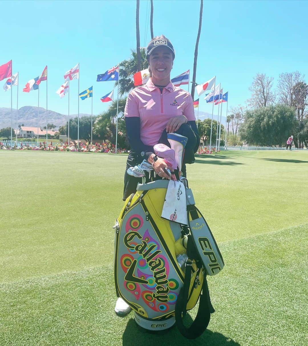 ジョージア・ホールのインスタグラム：「A Major like no other. And a Tour Bag like no other! 💚🌸 To WIN one of these amazing Staff Bags that Im using this week @anainspiration, simply RETWEET this tweet, and make sure you FOLLOW me AND @CallawayGolfEU.  Good luck!🤞 • • • • •Competition ends midnight on Monday 5th April •Prize is 1x Callaway Special Edition Bag •Open to UK & EU residents only •Must be following @georgiahall23 and @CallawayGolfEU to be eligible •1 x winner announced on Tuesday 6th April」