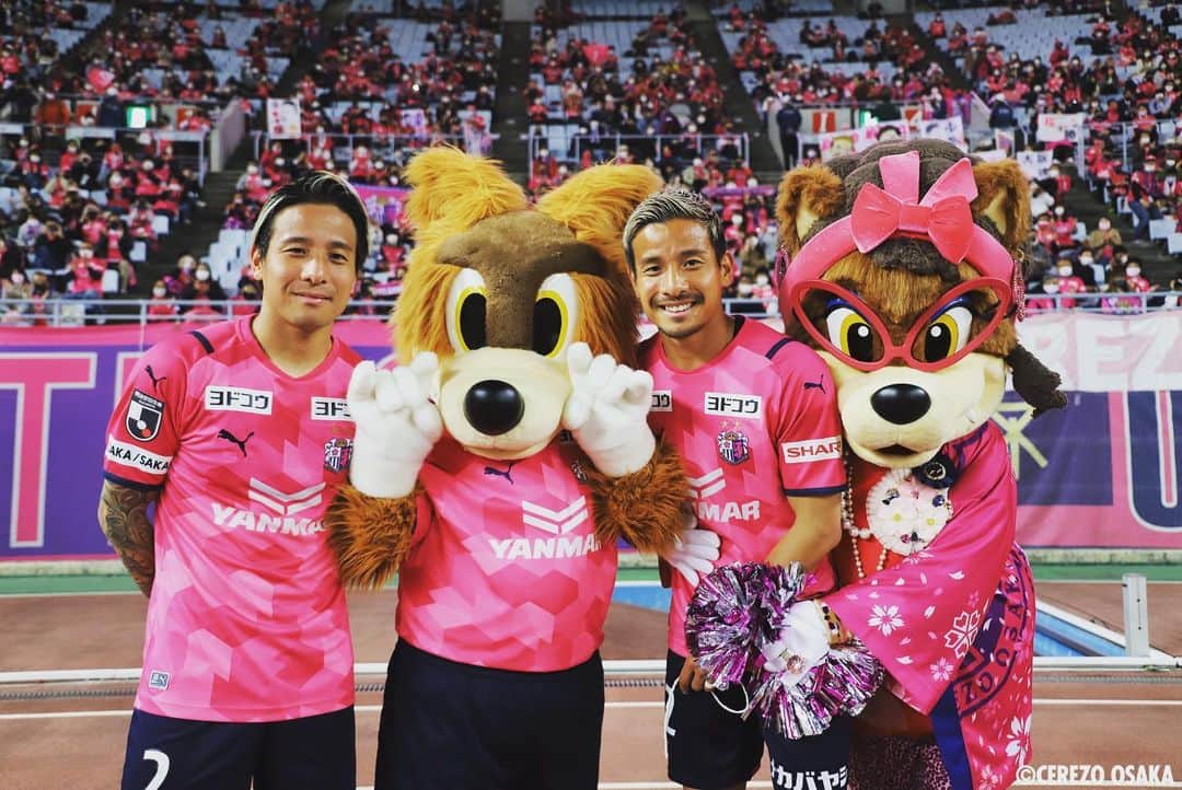 松田力のインスタグラム：「昨日もたくさんの応援ありがとうございました😊  やっと一緒に撮れました😚」