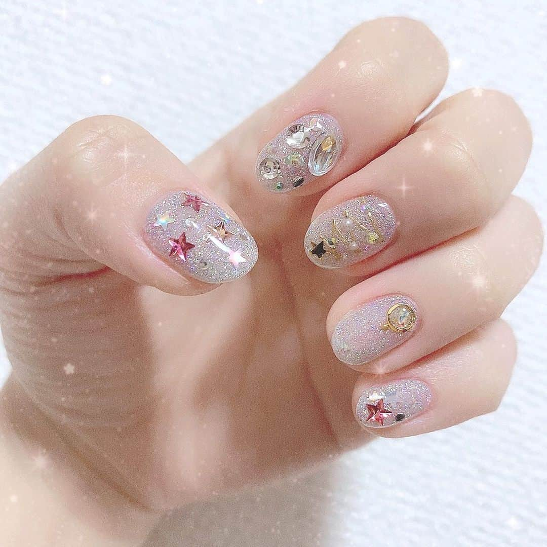 万喜なつみさんのインスタグラム写真 - (万喜なつみInstagram)「new nail💓 センスの塊。  #クリアラメネイル #セーラームーンネイル #ラメネイル #白ネイル #クリアネイル #星ネイル」4月3日 12時24分 - natsumi_poi