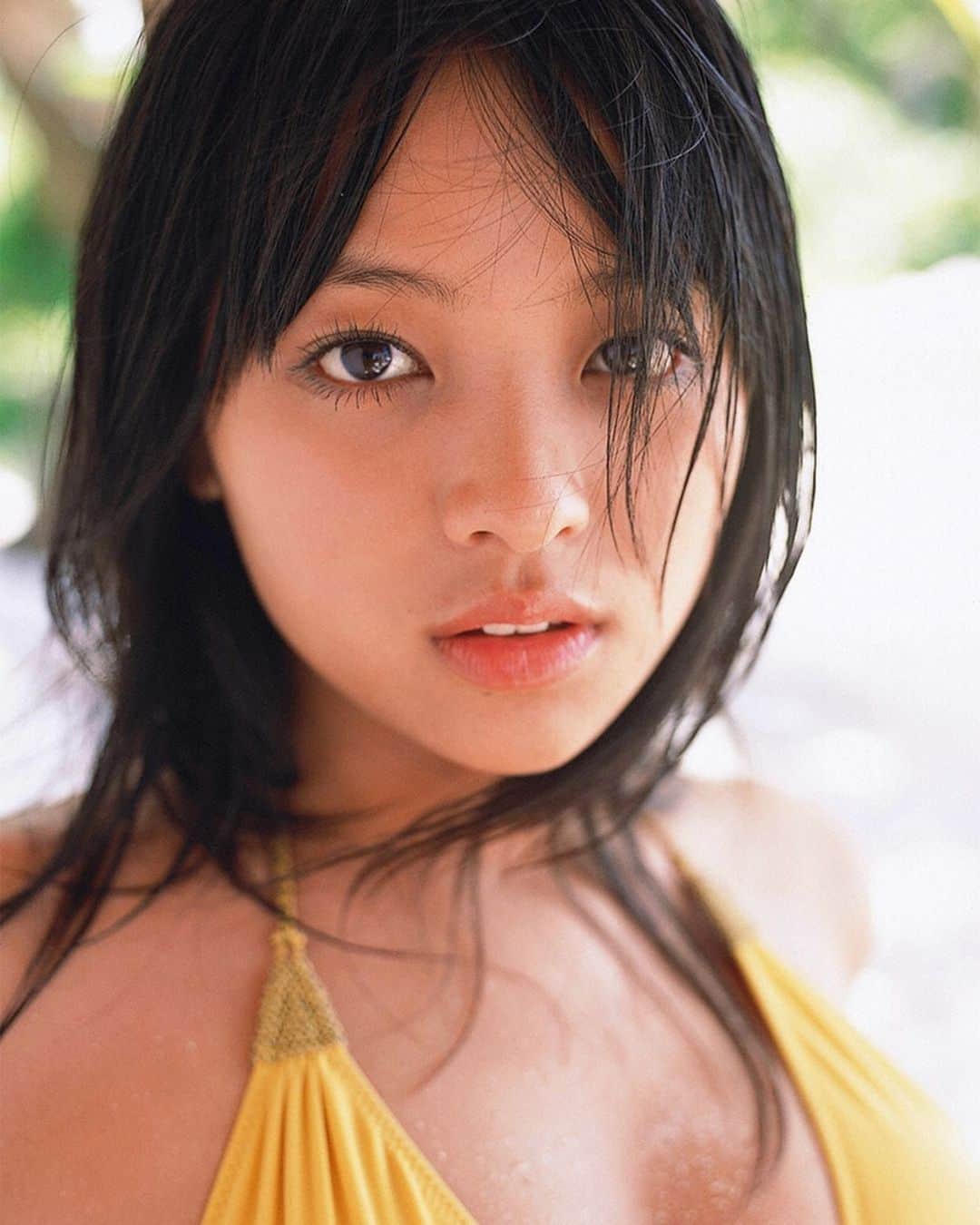 水崎綾女さんのインスタグラム写真 - (水崎綾女Instagram)「15歳の私。その1 #グラビア #写真 #photo #15歳 #中学生 #懐かしい」4月3日 12時59分 - misakiayame