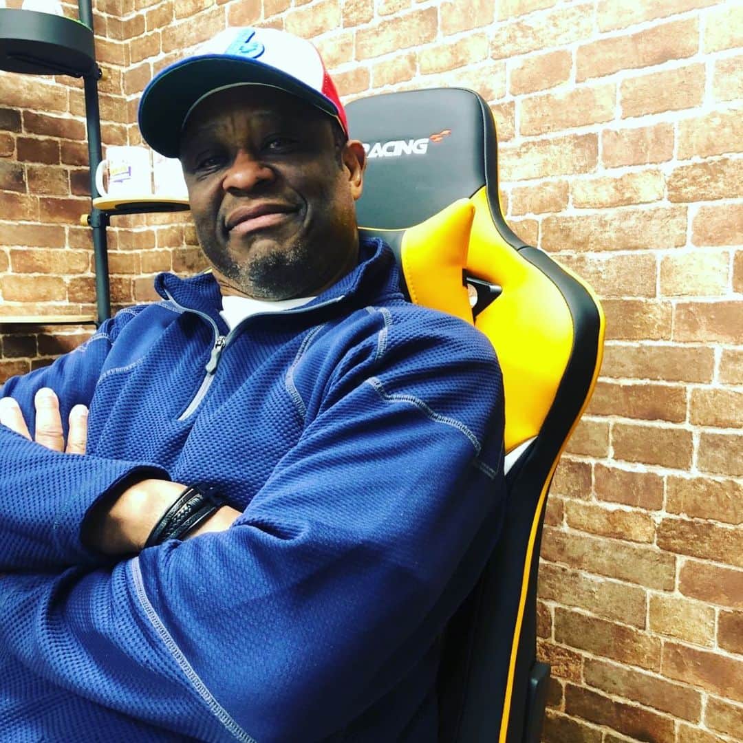 ウォーレン・クロマティのインスタグラム：「What a chair! #野球 #baseball #giants #ジャイアンツ #g党 #mlb #expos #montreal #クロマティチャンネル #クロマティ」