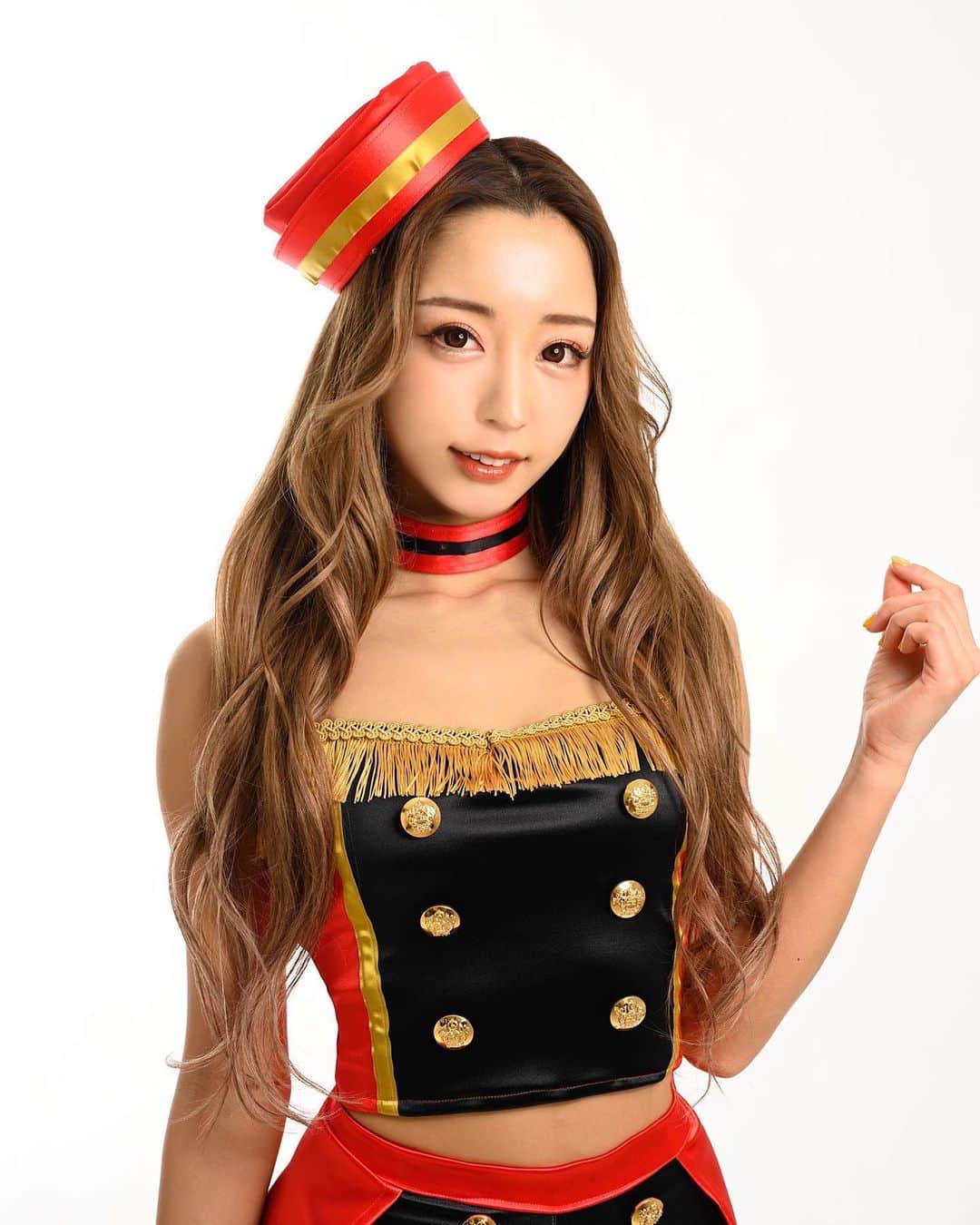 石田みかのインスタグラム：「2021年度Krushガールズ  . . Twitterでも報告させて頂いた通り、 今年度からKrushガールズ新加入させて頂きました♡ . . 今年もまた、大好きな格闘技にお仕事として 関われること、本当に幸せです😌💓 K-1は初心者なのでこれから沢山お勉強します✊ 皆さんよろしくお願いします♡ . . . #k1wgp #krushガールズ #krush」