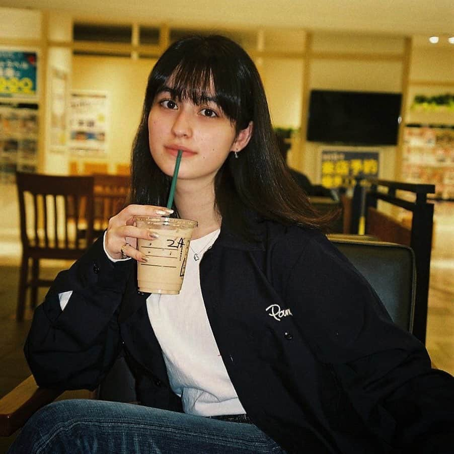 木内舞留さんのインスタグラム写真 - (木内舞留Instagram)「What is ur favorite drink☕️  冷たいのも飲める季節になってきましたね＾＾ #film」4月3日 21時29分 - maru_kiuchi_official