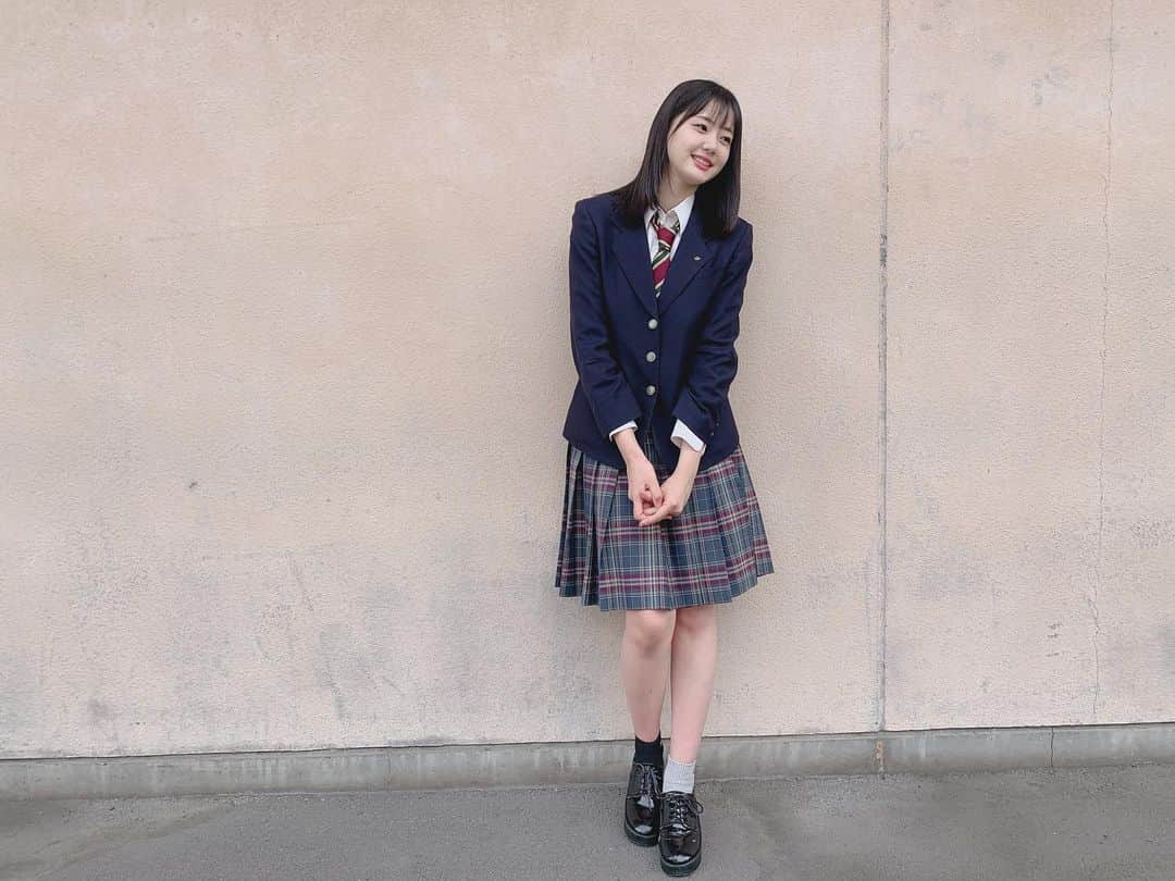 瀧野由美子さんのインスタグラム写真 - (瀧野由美子Instagram)「新学期も何卒！ ﻿ ﻿ #STU48 #瀧野由美子﻿ #制服 #jkブランド  #ゆみらー #靴下コーデ」4月3日 23時18分 - yumiko_anko