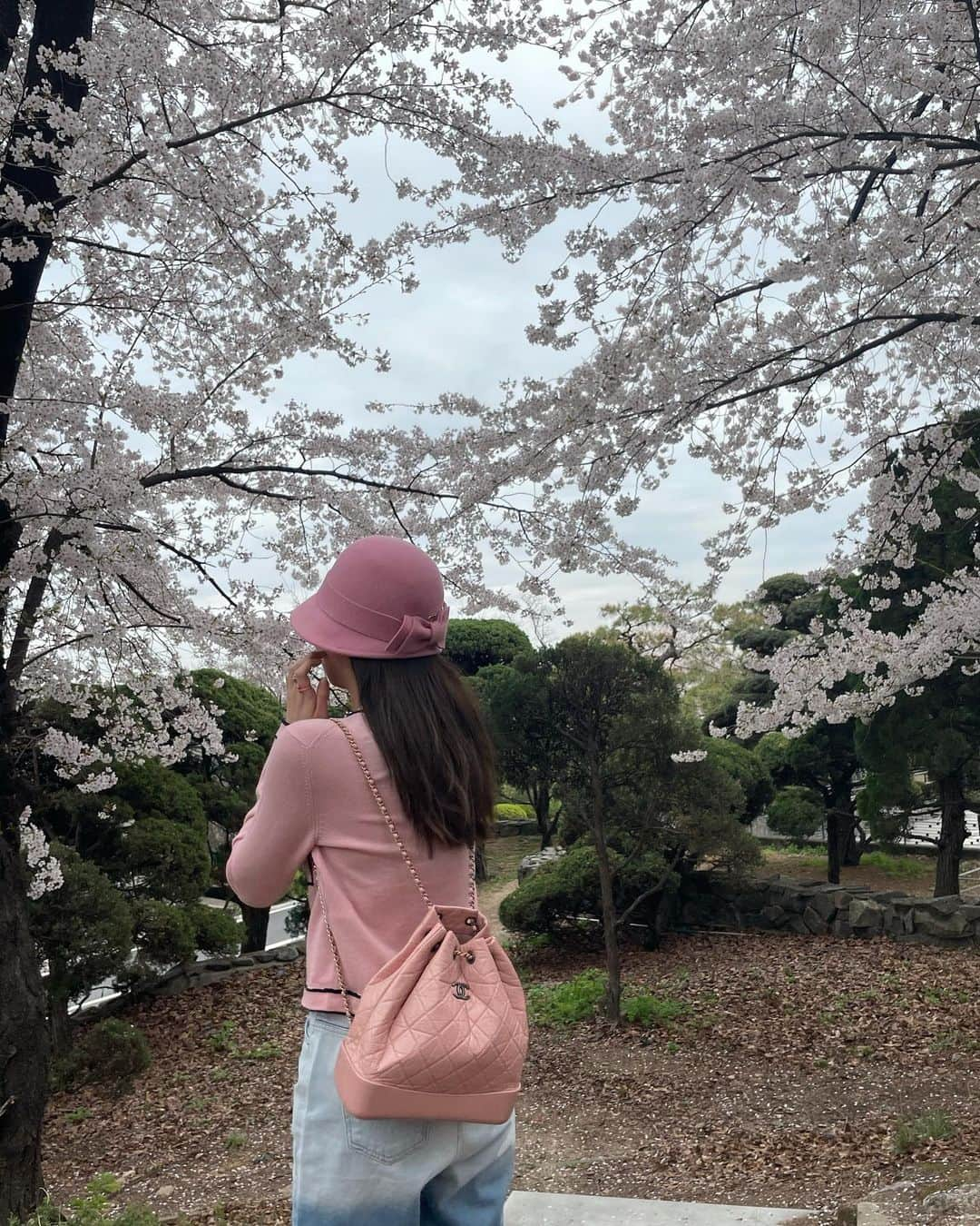 ジェニーさんのインスタグラム写真 - (ジェニーInstagram)「Pink popcorn everywhere 🌸🤍」4月4日 15時28分 - jennierubyjane