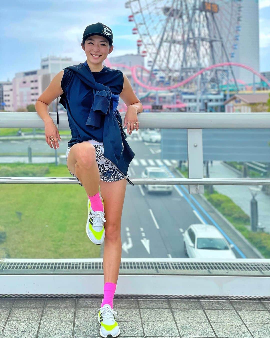 福田萌子さんのインスタグラム写真 - (福田萌子Instagram)「Tokyo to Yokohama by running✌🏻✨ ざっくり言うと、東京から横浜まで走って来ました🏃‍♀️🔥 春を感じる道端のお花に癒されながら、#充電ラン 🔋  #run #running #ultraboost #ultraboost21 #runforthefriendship #ランニング」4月4日 15時13分 - moekofukuda