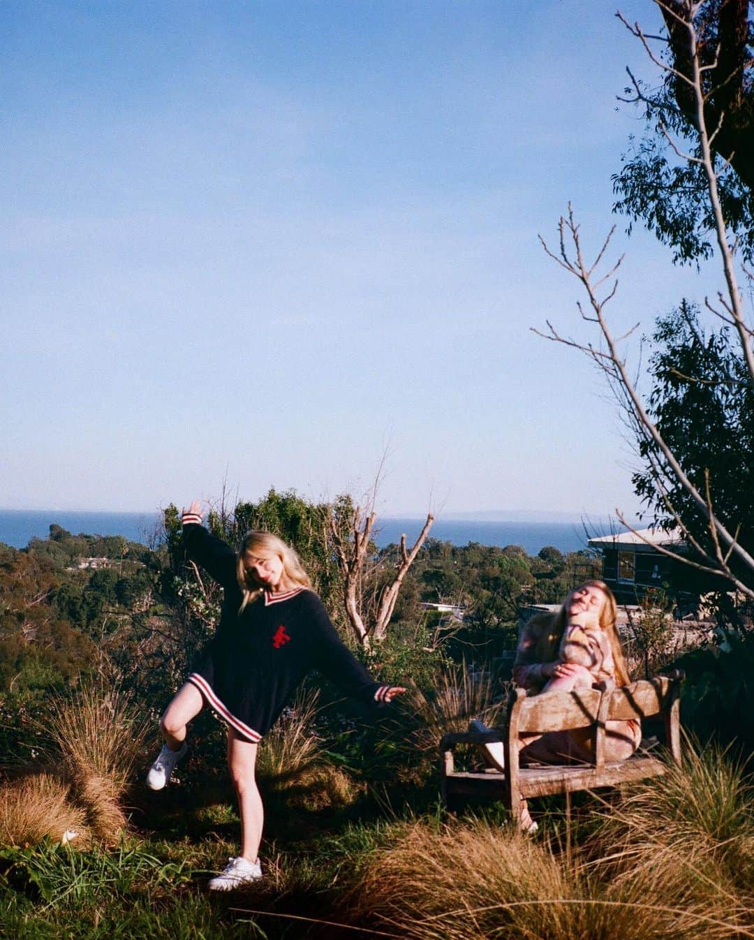 サブリナ・カーペンターさんのインスタグラム写真 - (サブリナ・カーペンターInstagram)「spring cleaaaning 🐥」4月4日 10時53分 - sabrinacarpenter
