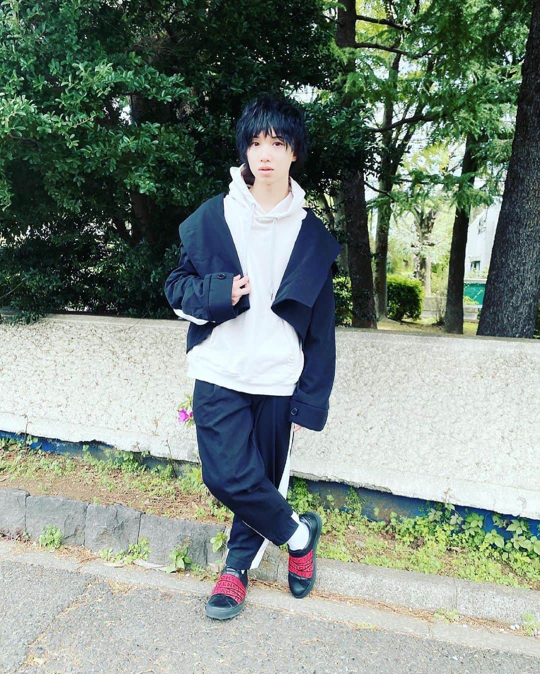 のインスタグラム：「撮影日和。  #植田圭輔 #春服  #deuxLunescinq #デュリュンヌサンク #2021SS」