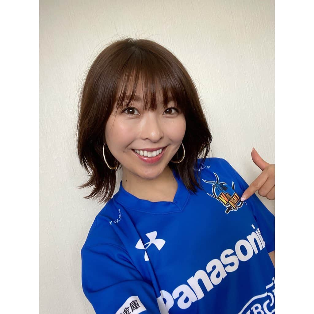 小尾渚沙さんのインスタグラム写真 - (小尾渚沙Instagram)「ラグビートップリーグ第６節🏉 神戸製鋼vsパナソニックの全勝対決が楽しみ✌️ 今日もスコアブック書きながら、おうちで観戦します✨ . . . #ラグビー好き女子 #ラグ女 #ラグビー #ラグビー観戦  #ユニフォーム女子 #外ハネボブ  #トップリーグ #トップリーグ2021 #趣味  #ラグビーノート #スコアブック  #パナソニックワイルドナイツ  #神戸製鋼コベルコスティーラーズ  #rugby #topleague #japanrugby #stayhome  #japanrugbytopleague #jsports  #ラグビー好きな人と繋がりたい  #フリーアナウンサー #小尾渚沙 #🏉」4月4日 13時26分 - obi_nagisa