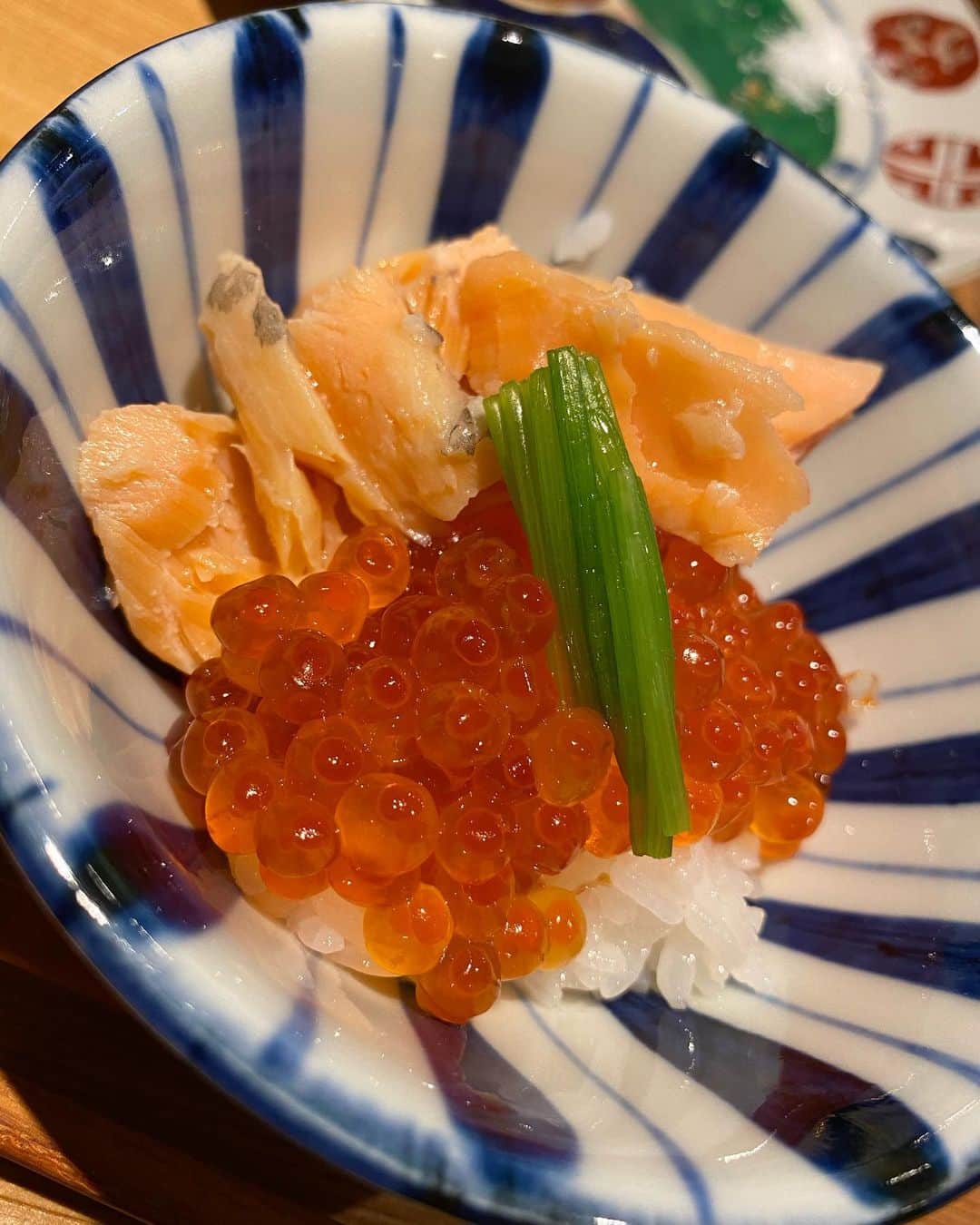 メイサさんのインスタグラム写真 - (メイサInstagram)「先日、和食の名店くろぎさんに初めてお邪魔しました🧏🏼‍♀️ 素材へのこだわりが凄くて、 調理法も工夫されていて全部美味しかったなあ🥺✨ 私のような食いしん坊にはたまらない 3種類の締めご飯も最高でした❣️  @emiriawiz_official  さんのワンピースを着ていったよ👗  一枚目写真の場所は西麻布に新しくできた OkSanってバーです🎤 内装めちゃ綺麗でよかった✨  #emiriawiz #エミリアウィズ#ワンピース#ootd#グルメ好きな人と繋がりたい #くろぎ#和食#ぐるじょ#食いしん坊女子 #ノンアルキャバ嬢#銀座#六本木#中洲#ススキノ#北新地#ミナミ#歌舞伎町#メゾンドボーテ#本当に売れてて可愛いキャバ嬢はメゾンドボーテ #メイサ#ハーフ#셀카#셀카그램 #셀카놀이#셀카타임#攝影#旅遊攝影」4月4日 18時44分 - meisa_0728