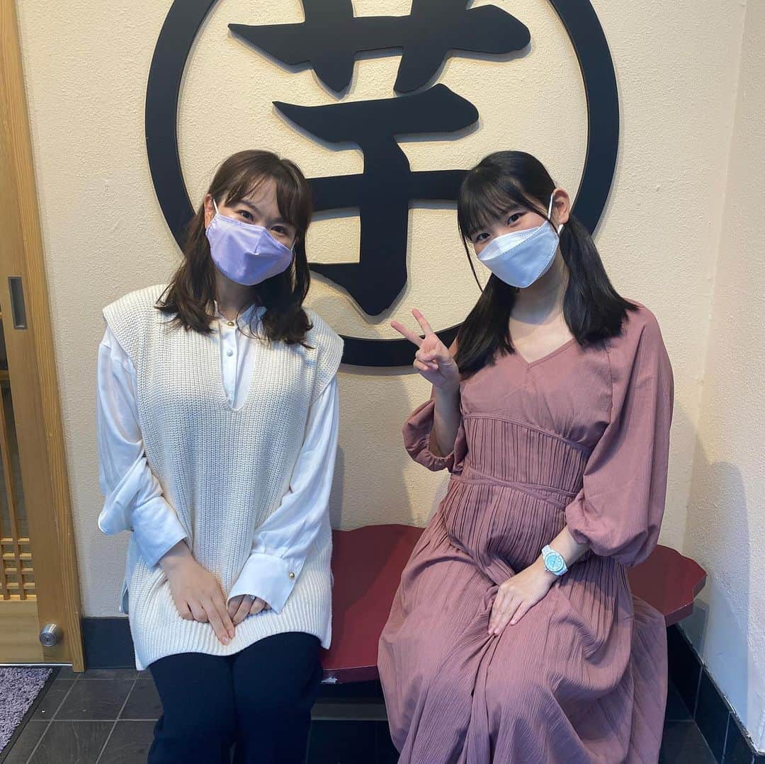 古川未鈴のインスタグラム：「. . . 中村さんと爆食爆買いツアー。 たくさんお芋を食べて たくさんお買い物して 〆にはラーメンまで。 . . なんというフルコース、、！ またツアーに連れて行ってください、、、 . . .」