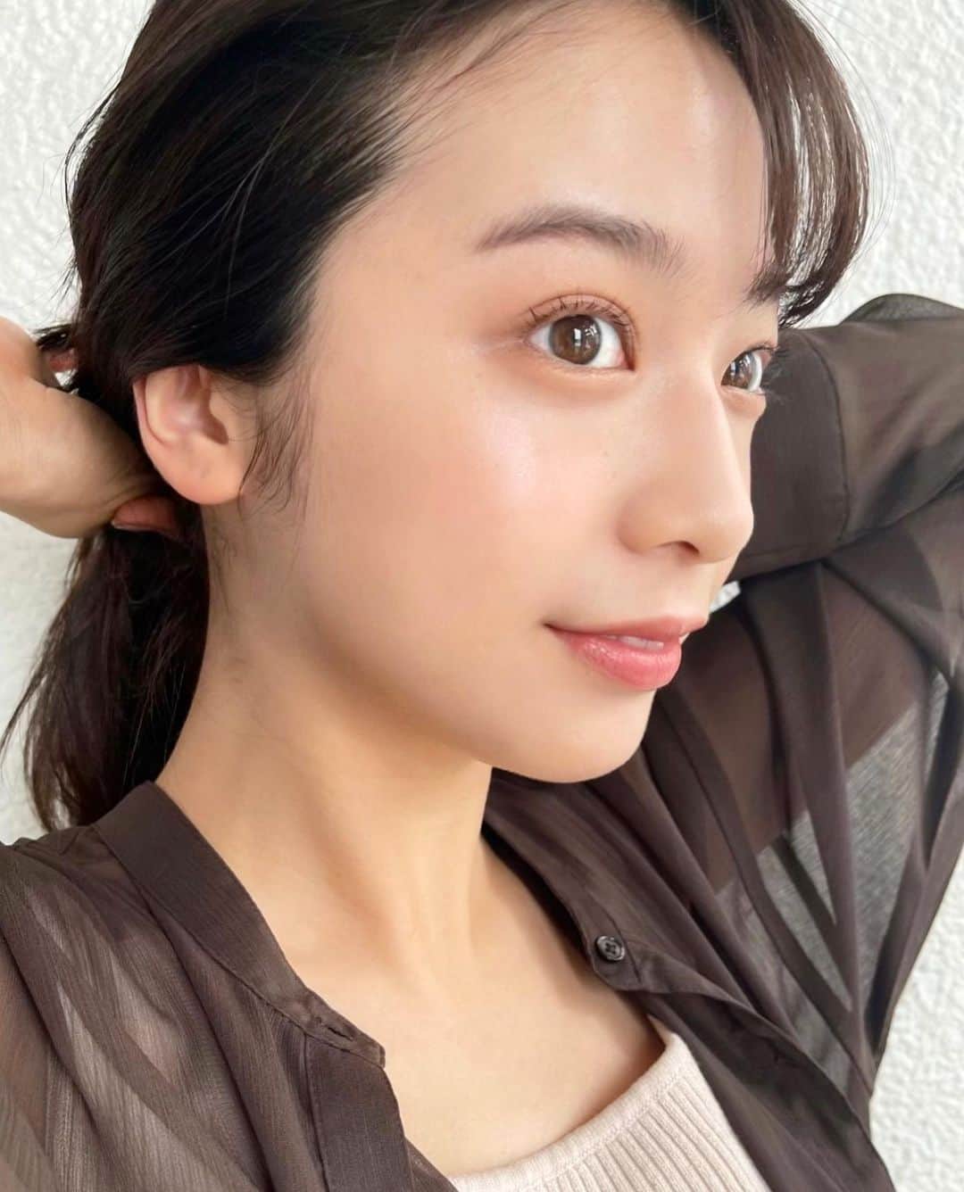 のインスタグラム：「マツパしてもらった👀 今回も @maso____ さんにお世話になりました🌿  しばらくビューラー要らずで楽ちん😌 ありがとうございました🕊  #マツパ #まつげパーマ」