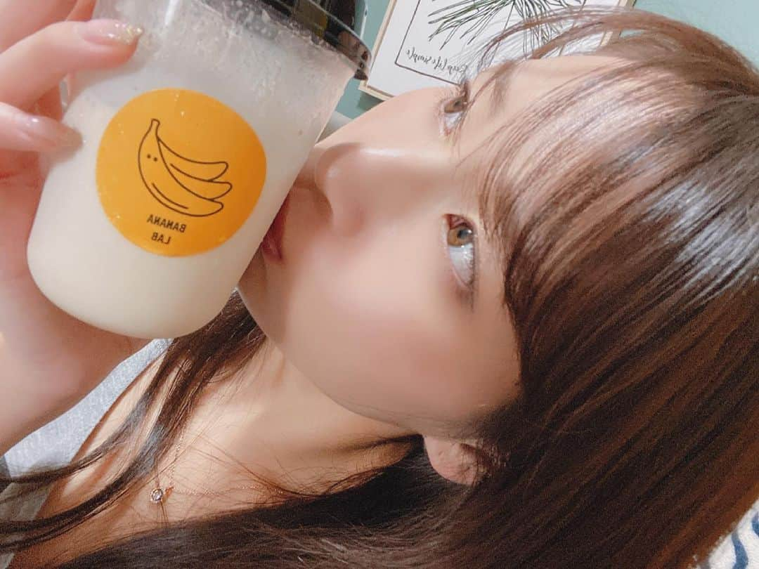 清瀬汐希さんのインスタグラム写真 - (清瀬汐希Instagram)「. . イチナナゲリラ配信ありがとー♥️ 今後はイチナナでやって行くことも 増えるのでよかったらフォロー お願いします😊  この間頼んでからはまった バナナスムージーまた飲んでる🍌笑  パッキング苦手なので みんなに見守ってもらいながら なんとか終わった😭 あとは明日朝絶対起きるだけ、、 今日は0時には絶対ねる。。 . . . -------------------------------- 【4月のイベントスケジュール】 . ♧ 4月10日(土) Can-on!ライブ ♧ 4月11日(日) sherbetライブ ♧ 4月13日(火) sherbet定期トーク配信 ♧ 4月15日(木) 『Girls graph』発売 ♧ 4月16日(金) RISE前日計量(生配信) ♧ 4月17日(土) RISE148 ♧ 4月18日(日) Can-on!ライブ ♧ 4月20日(火) sherbet定期トーク配信 ♧ 4月24日(土) sherbetライブ ♧ 4月25日(日) sherbetライブ ♧ 4月27日(火) sherbet定期トーク配信 ♧ 4月29日(木/祝) 東京Lily団体撮影会 . -------------------------------- 【きよちゃん情報】  🎠5月8日(土)〜sherbet 11都市全国ワンマンツアー がはじまります‼︎東京公演&パス予約受付中！  🎠デジタル写真集『いちばん星みつけた』発売中！  🎠清瀬の公式YouTubeチャンネル 　『清瀬とこの夜』ができました！ 　チャンネル登録よろしくお願いします ❁  🎠2月からsherbetの派生ユニット〈Can-on!〉 としても活動していきます！Twitterとshowroom をやってます！応援よろしくお願いします☺︎！ -------------------------------- 【SNS】 ❤︎ Twitter  ❤︎ Instagram ❤︎ YouTube 「#清瀬とこの夜 」 ❤︎ Tiktok ❤︎ 17ライブ -------------------------------- . . #清瀬汐希 #sherbet #canon #インスタグラビア #グラビア #グラドル #奇跡の美神ディテール #follow #followｍe #likeforlikes #gravure #ootd #japanesegirl #instagravure #instagood #扎心了 #东京 #tokyo #萌 #粉我 #좋아요환영 #赞 #偶像」4月4日 20時19分 - yuki_kiyose_