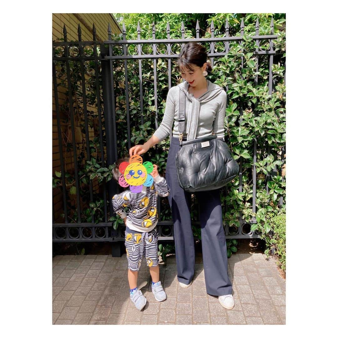 秋元玲奈さんのインスタグラム写真 - (秋元玲奈Instagram)「沢山遊んだ春休みも残りわずか^_^ またちょっと背が高くなったかな？☺️ ずっと走り回って、ずっと喋り続けて、毎日朝から晩まで相手をするのは早朝番組生活より体力がいるかも😂  #3歳 #もうすぐ入園式」4月4日 20時57分 - rena_akimoto