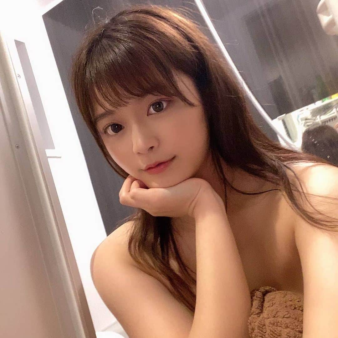 一劍浣春秋さんのインスタグラム写真 - (一劍浣春秋Instagram)「雖然以下半身的黑森林著稱，但奏音かのん的上半身也是很有看頭的～  #一劍浣春秋 #奏音花音 #奏音かのん」4月5日 9時25分 - chee828