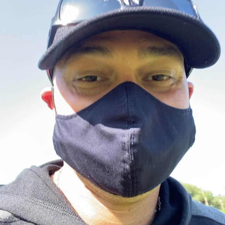 のインスタグラム：「Happy Easter everyone!!! @yankees @jogarciaswisher」