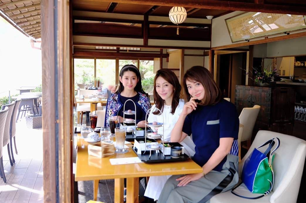 奥田順子さんのインスタグラム写真 - (奥田順子Instagram)「茶寮 八翠🍵でお花見しながらアフタヌーンティー。最高のロケーション🌸🌸🌸 #茶寮八翠#京都カフェ#京都アフタヌーンティー#spgホテル」4月5日 12時47分 - okuda_junko