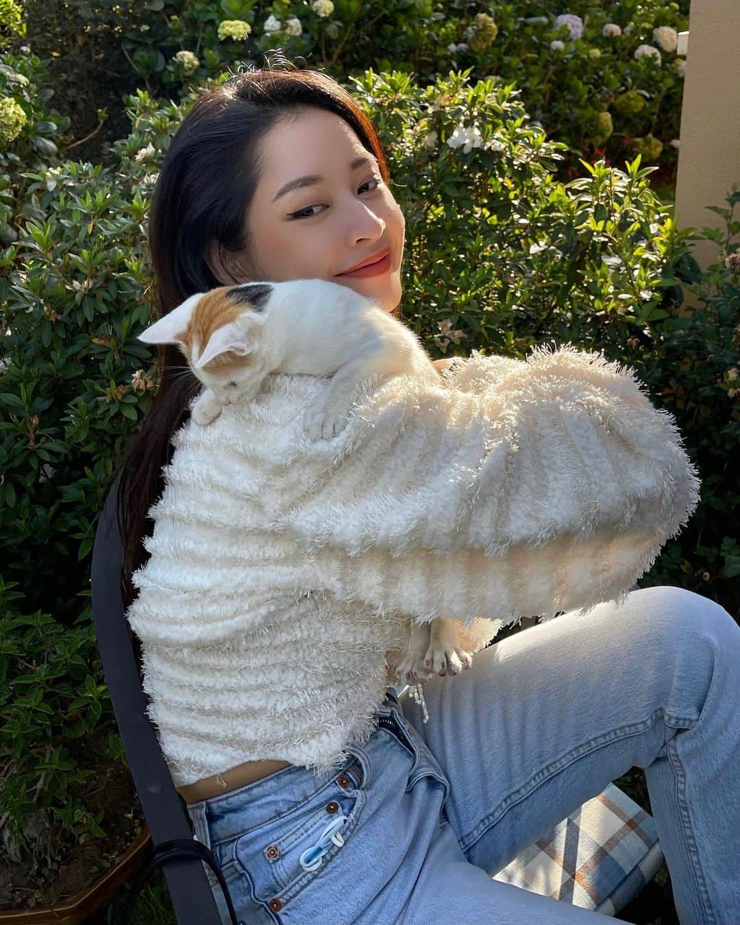 Chi Puのインスタグラム：「Trốn lên Đà Lạt 2 ngày mà công việc ở nhà réo gọiiii. Chi về đây về đâyyyy chờ xíiiii 😸gneeeeeee」