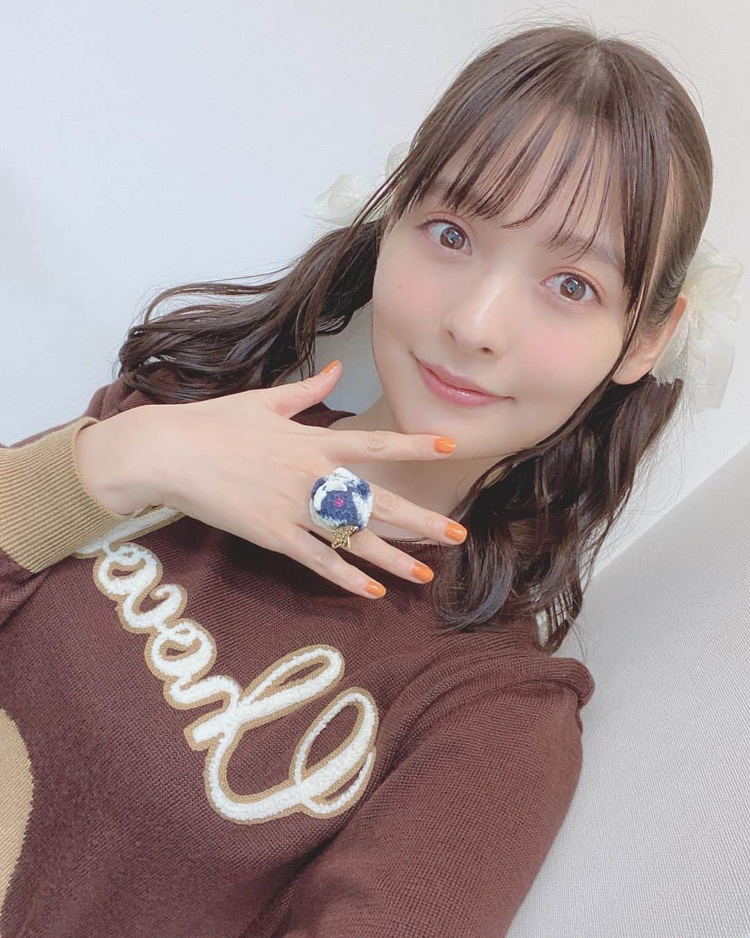 上坂すみれさんのインスタグラム写真 - (上坂すみれInstagram)「ツインツイン⌒°( ´∀`)°⌒ 本日は長瀞さん生配信からのヨナヨナです！ぜひお付き合いくださいませっ  #qpot #上坂すみれ」4月5日 19時46分 - uesaka_sumire