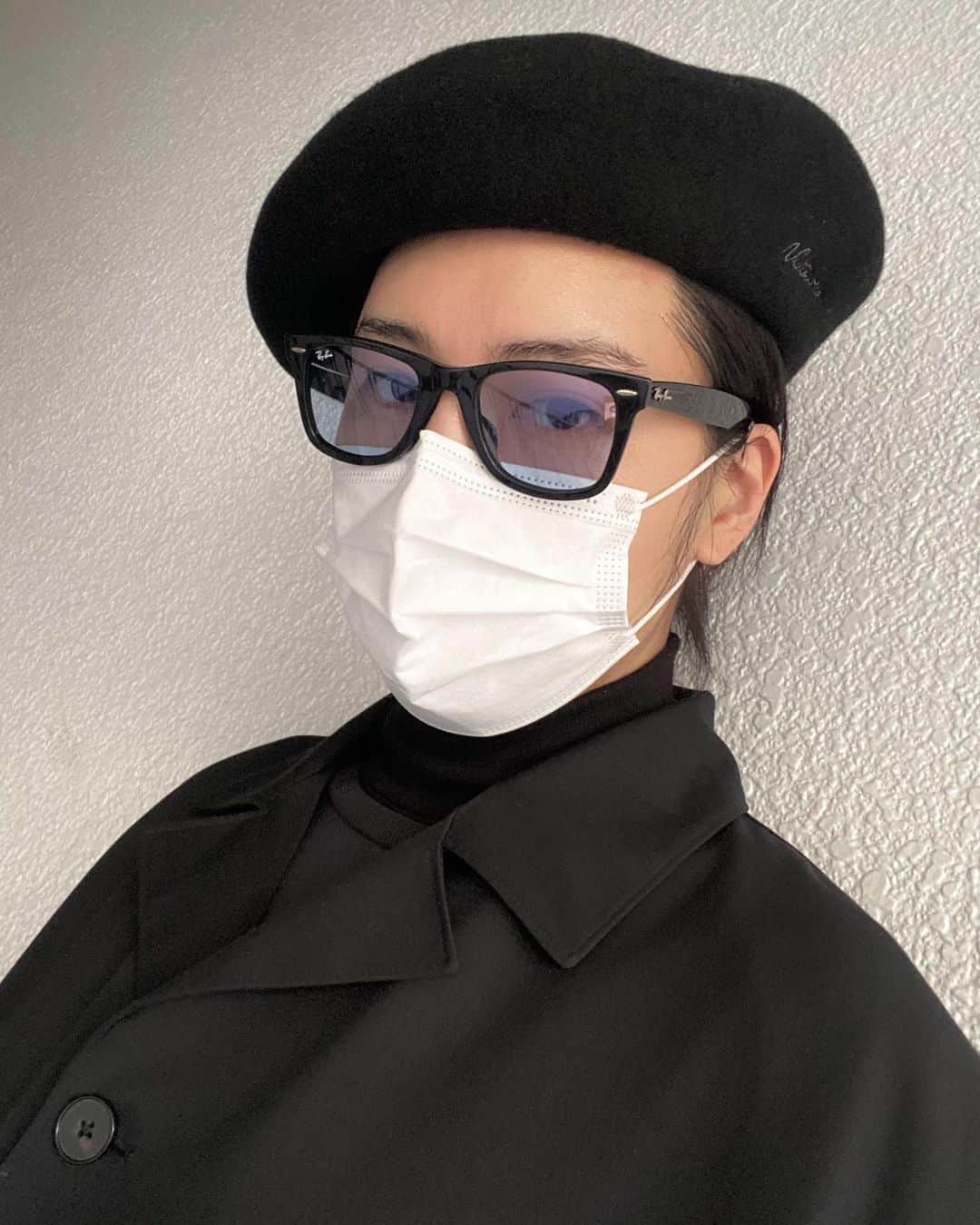 ノ・ミヌのインスタグラム：「🥸🥸」