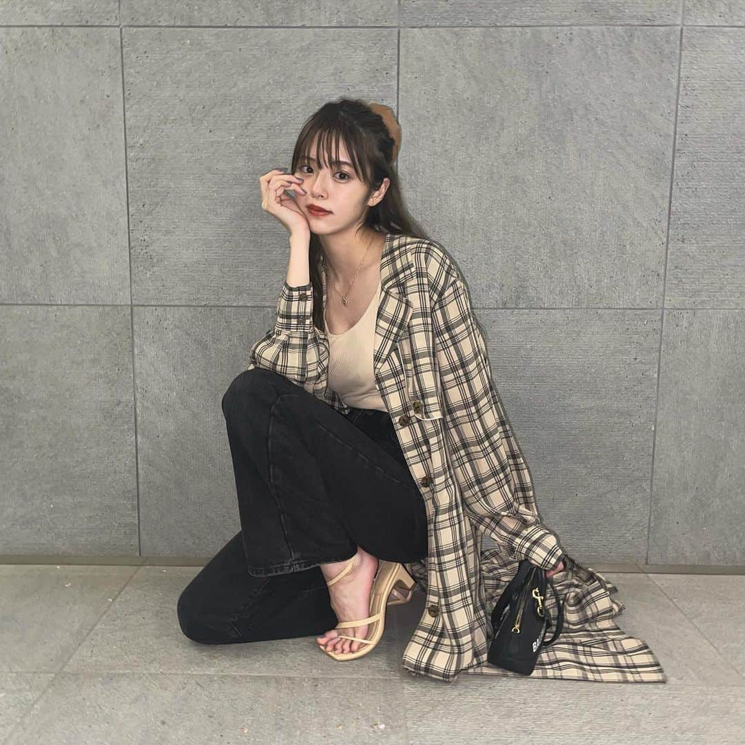 鈴木ゆうかさんのインスタグラム写真 - (鈴木ゆうかInstagram)「. . 私服 Denim @nadia_corazon  Tops @kol.japan  Outer @lily_brown_official  shoes @levernis_official  accessory @levernis_official  . ひさしぶりに京都で撮影でした🌸」4月5日 21時24分 - yuu_pl