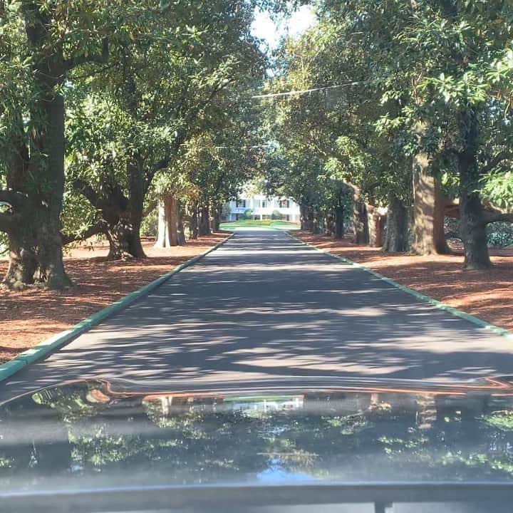 ロバート・マッキンタイアのインスタグラム：「Teuchter has arrived 💚💚 @themasters」
