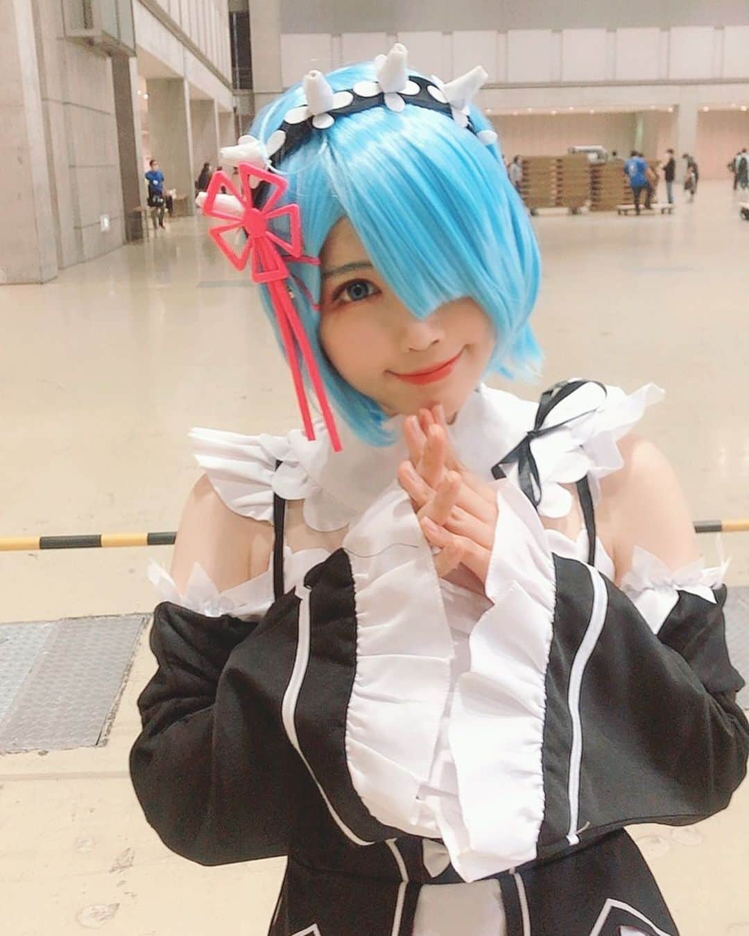 のインスタグラム：「レム🥳 . . . . . . . . . . . . . . . . . . . .  #リゼロ  #リゼロから始める異世界生活  #レム  #selfie #follow #followme  #フォロワー募集中 #フォロワー増やしたい #フォローミー #粉我  #japanese #japanesegirl #팔로우　#アニメ　#anime  #팔로우환영 #팔로미 #팔로우미 #팔로우그램 #얼스타그램　 #전신샷　#cosplay　#写真　 #셀카　 #셀카그램  #cosplay #cosplayer #自撮り　#japaneseculture  #コスプレ」