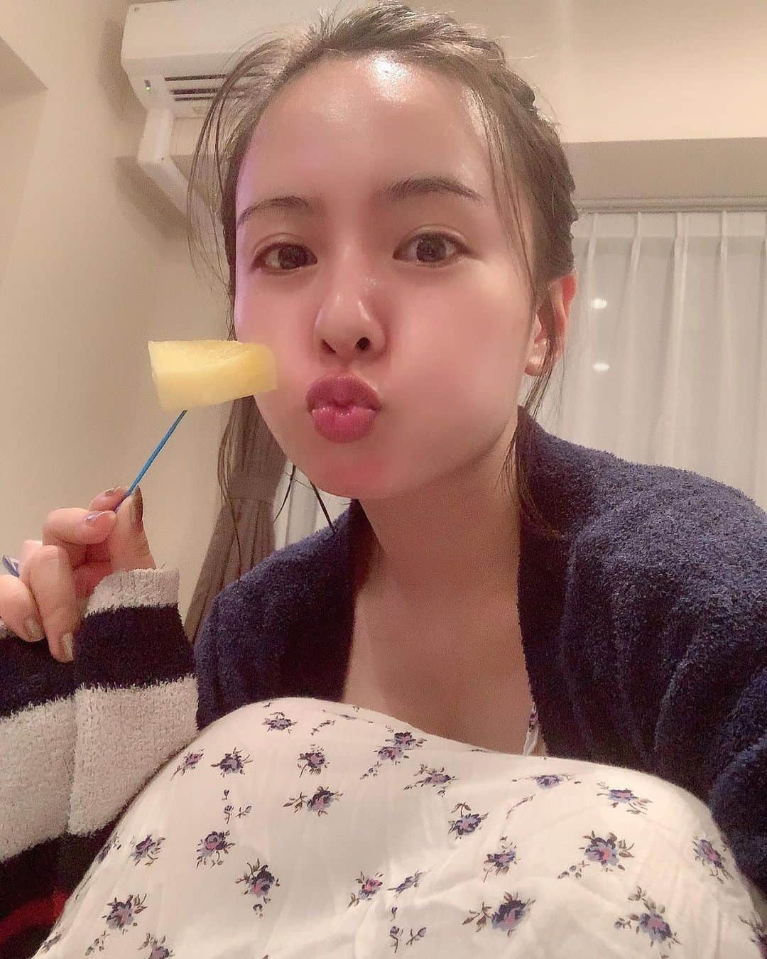 のインスタグラム：「おやすみなさい☺️✨」
