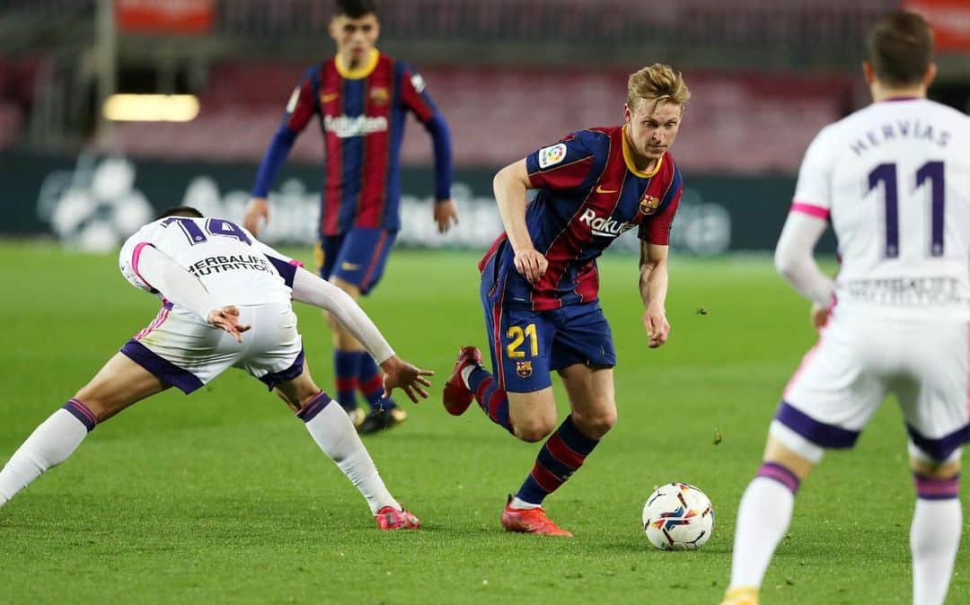 のインスタグラム：「Happy with the 3 points 🔥💙❤️#forcabarca」