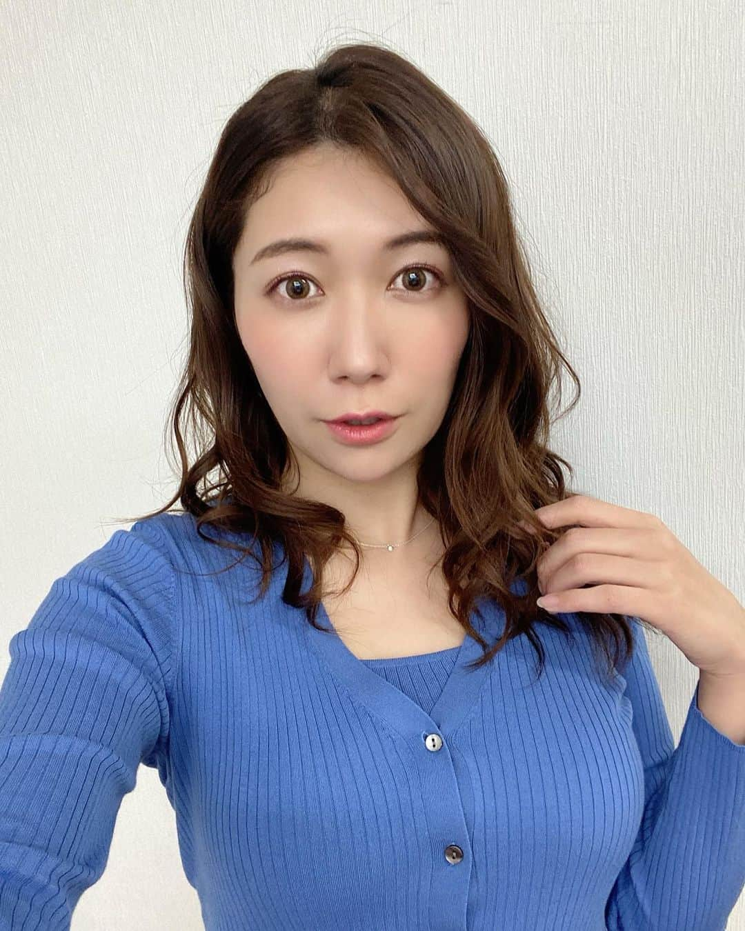 穂川果音さんのインスタグラム写真 - (穂川果音Instagram)「hair style  巻き下ろしスタイルだよ〜♪」4月6日 10時40分 - hokawakanonn