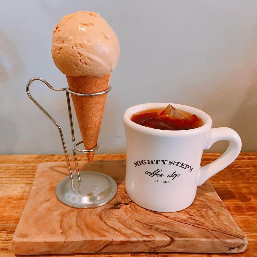 中田花奈さんのインスタグラム写真 - (中田花奈Instagram)「＊ICECREAM  SALT CARAMEL  〚新日本橋〛Mighty steps coffee stop  4年前のです😂   #飯ぺろ  #mightystepscoffeestop   #アイスクリーム   #塩キャラメル   #スイーツ  #sweets   #日本橋グルメ」4月6日 11時29分 - nakadakana_official