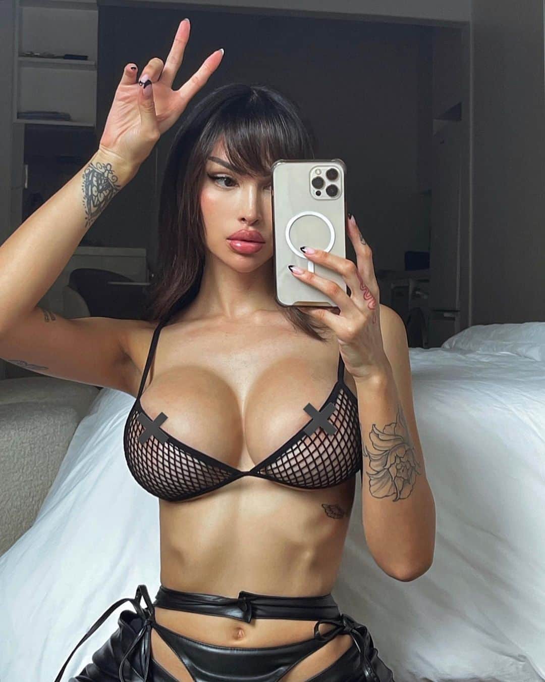 ANNELESE MILTONのインスタグラム：「🐻✌🏼」