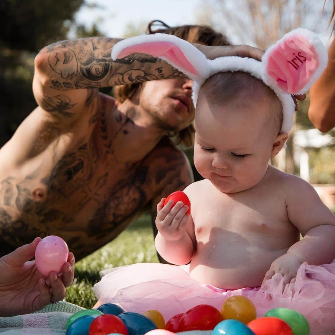 ジャスティン・ビーバーのインスタグラム：「Wow baby iris u are a doll」