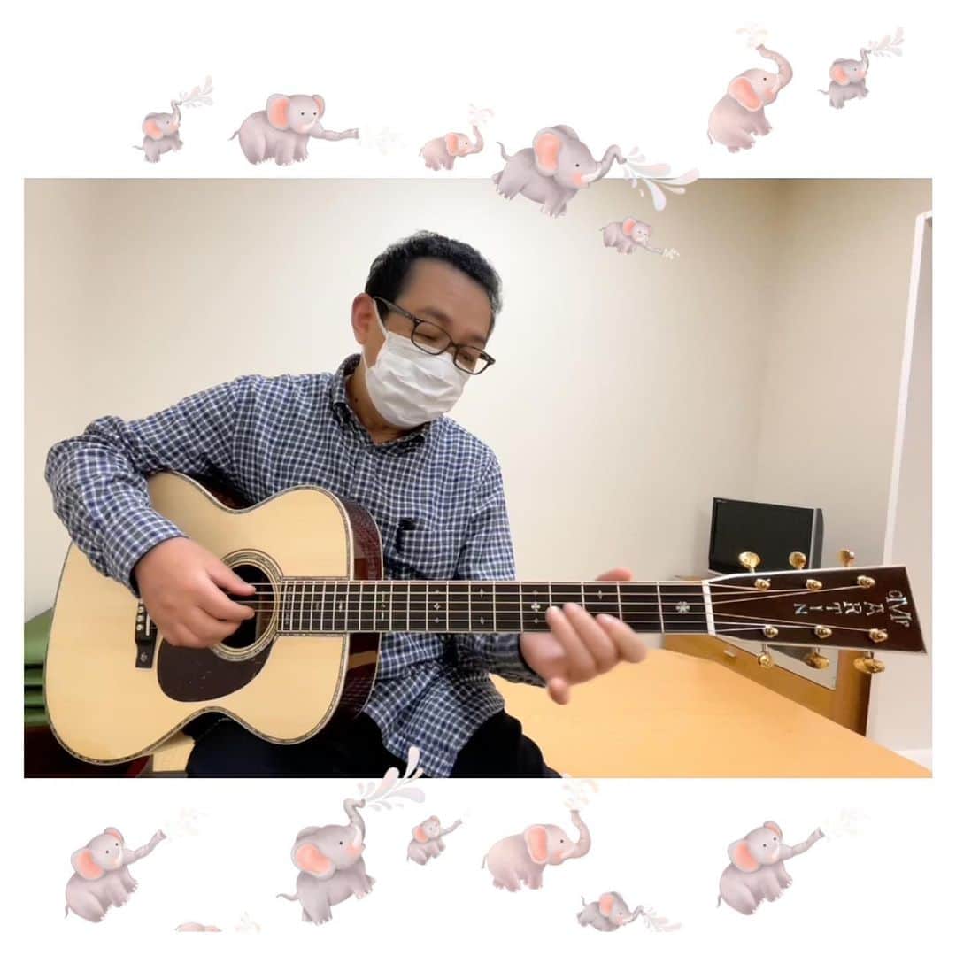 のインスタグラム：「㊗️３３００投稿🎊 新しいギターが出来ました💕 Martin OOO-45 Custom Masashi Sadaモデルで〜す❣️ 早くライブで弾きたいなぁ❣️ . #martin #アコースティックギター  #クロサワ楽器店 #さだまさし #sadamasashi」